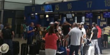 Conflitto in Iran, 3000 turisti bloccati alla Maldive: “Il ritorno in Italia un lavoro complicato”