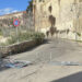 Cagliari, via Fiume percorsa in entrambi i sensi nonostante i divieti: “Non sappiamo nulla su quando verranno riaperte le strade”