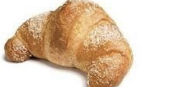 Soffoca mentre mangia un croissant: morto un 61enne