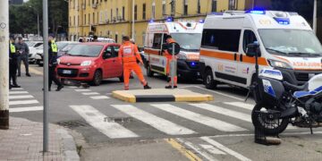 Cagliari, auto travolge monopattino in via Is Mirrionis