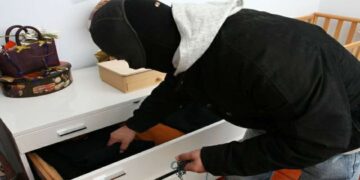 Furti in casa, è la Sardegna la regione più sicura d’Italia: in calo anche violenze e minacce ai proprietari