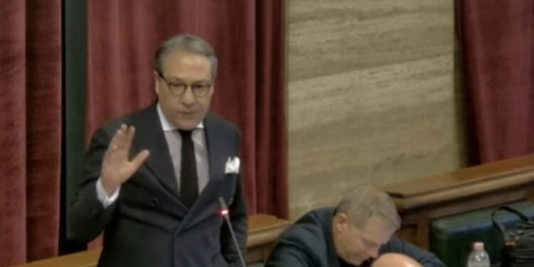 Caso Abbanoa, il “documento choc” di Farris: “Cagliari vota al buio, bilanci e conti non sono chiari”