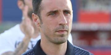 Andrea Cossu condannato per un pugno a uno steward dopo Venezia-Cagliari: la decisione dei giudici