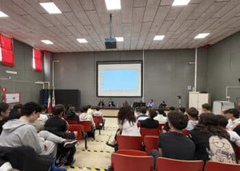 Il sindaco Zedda al “Giua” a Cagliari, studenti in prima linea: “Trasporti e scuole, servono risposte”
