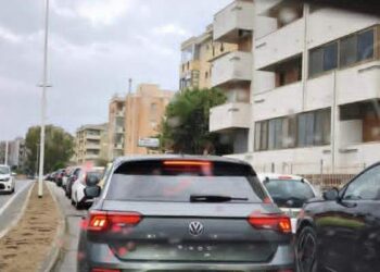 L’assurdo progetto in Via Vesalio: quando l’ideologia soffoca la mobilità, lettera di un automobilista esasperato