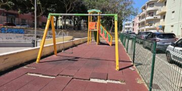 Cagliari, “Falso che l’area giochi in piazza paese di Seui sia sistemata come dice l’assessora Giua Marassi”