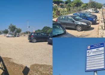 Al Poetto di Quartu comodi e sicuri parcheggi attirano i bagnanti: mare senza stress, i cagliaritani traslocano