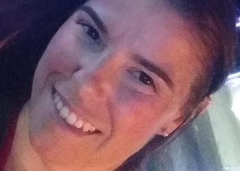 Solanas sabato si ferma per Michela: fiaccolata dopo la messa, “Preghiamo perché si salvi”