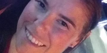 Solanas sabato si ferma per Michela: fiaccolata dopo la messa, “Preghiamo perché si salvi”