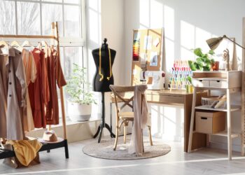 Sardegna regina della moda: volano le imprese artigiane, è la regione italiana dove crescono di più