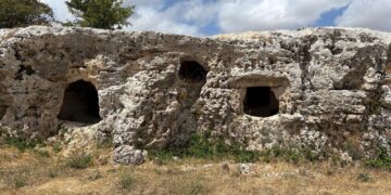 Domus de Janas, il primo bilancio ad un anno dal riconoscimento Unesco: interventi nei 26 siti e innovazione con la realtà virtuale