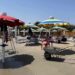 Al Villaggio dei Pescatori sinergia di forze per sistemare la spiaggia dopo la mareggiata