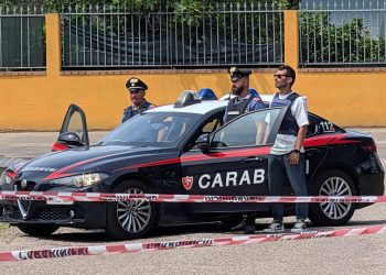 Alba di sangue tra Quartu e Solanas, spara alla moglie e al fratello: morto l’uomo, gravissima la donna