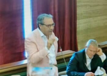 Tari, Farris all’attacco: “Costi troppo alti per i cagliaritani”. E presenta un emendamento per tutelare gli studenti universitari fuori sede