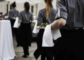 Sorpresa Sardegna: è la seconda regione italiana per stipendi offerti nella ristorazione