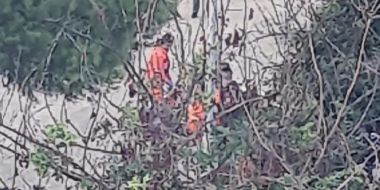 Cagliari, far west in piazza San Michele: migrante accoltellato alla testa, trasportato in codice rosso al Brotzu