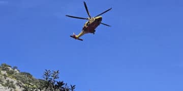 Baunei, turisti in ciabatte per risalire da Ispuligedenìe: colti da malore, sono stati soccorsi dagli alpini e da Areus