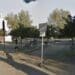 Assemini, donna nuda al parco fra le famiglie inveisce contro il coro della chiesa