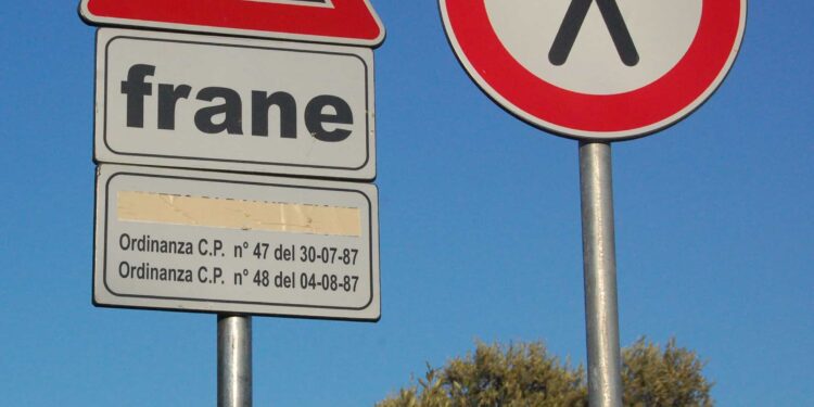 Cagliari, arrampicate a pagamento sulla Sella del Diavolo: partono le segnalazioni