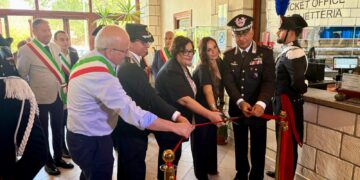 Barumini, oltre 500 visitatori per la mostra dei carabinieri contro la violenza