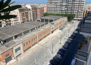 Cagliari, un mese per la demolizione dello storico mercato di San Benedetto: dopo via Cocco Ortu tocca a via Tiziano