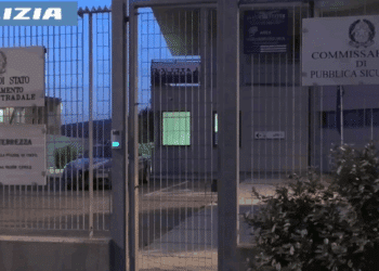 Siniscola, camminava sola sulla Ss 131: la polizia soccorre una tredicenne