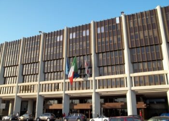 Palazzo del Consiglio regionale, via al maxi restyling: stanziati oltre 20 milioni di euro, la politica sarda non bada a spese