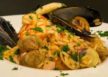 La cultura nel piatto: risotto allo scoglio sardo, gustoso  e leggero