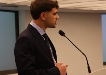 «Noi studenti abbiamo dato una lezione agli adulti»: dopo il sì unanime del Consiglio, la Consulta prepara gli incontri con Arst e Questura