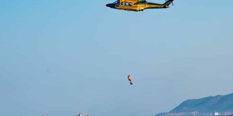 Sardegna, maxi esercitazione in mare e in montagna della Guardia di finanza e del Soccorso alpino