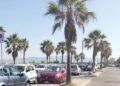 Poetto di Cagliari, ad agosto andare al mare costa anche 10 euro di parcheggio: a Quartu la giornata costa la metà