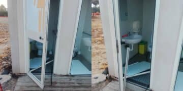 Ennesimo atto vandalico a Quartu, distrutte le porte dei bagni pubblici al Poetto
