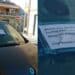 Auto abbandonata da mesi ad Assemini, ora spunta un cartello: “Portatemi via”