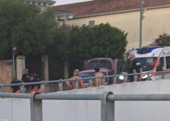 Serramanna, giovane in  monopattino travolto da un’auto in corsa