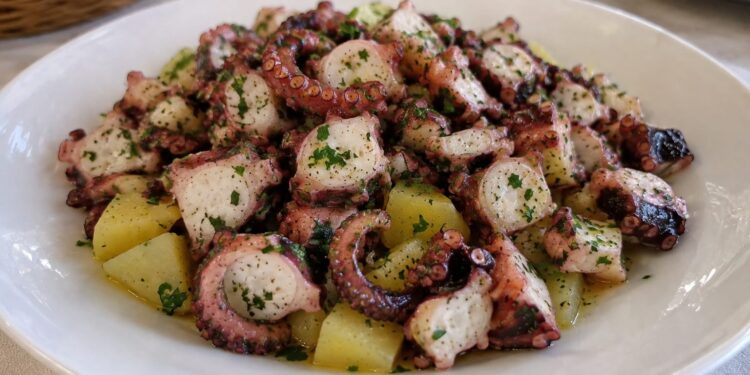 La cultura nel piatto, insalata di polpo con patate alla sarda