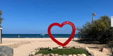 Choc a Capoterra, aggredita nei parcheggi a Maddalena spiaggia: l’uomo ha rischiato il linciaggio