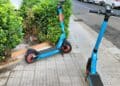 Quartu Sant’Elena, monopattini parcheggiati sui marciapiedi rubano il passaggio a pedoni e carrozzine