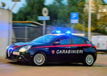 Alla guida senza patente e in stato di ebbrezza non si ferma all’alt: 21enne arrestato a Pula