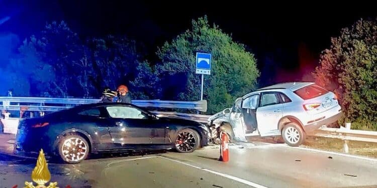 Olbia, incidente con feriti nella notte sulla Sp 125: strada chiusa per ore per consentire i soccorsi