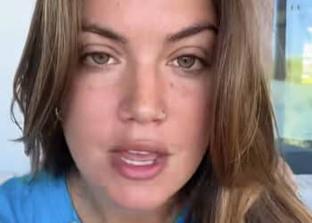 Salvini contestato al concerto per De Andrè a l’Agnata, la nipote Alice: “Mio nonno avrebbe fermato il concerto e chiesto cosa ci facesse lì”
