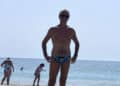 Giovane turista  francese salvato al Poetto, la consigliera Loi: “Quel vigile del fuoco è mio marito”