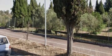 Assemini, si nasconde tra gli alberi della pista ciclabile e mostra le parti intime alle donne: attenti al maniaco