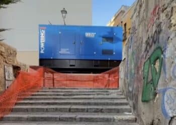 Cagliari, spunta un generatore elettrico anche alla Marina: “Gigantesco, rumoroso e invasivo”