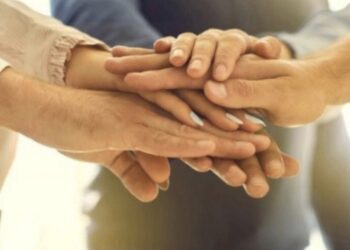 Bimbo del nord Sardegna affetto da leucemia si deve trasferire a Cagliari per le cure, parte la ricerca disperata di un appartamento