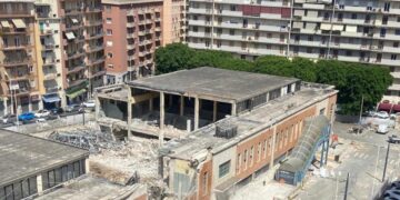 Cagliari, al via le demolizioni del mercato di San Benedetto anche su via Tiziano