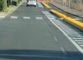 Cagliari, la nuova emergenza sulle strade sono i cordoli in cemento: “Una trappola pericolosissima per motociclisti e pedoni”