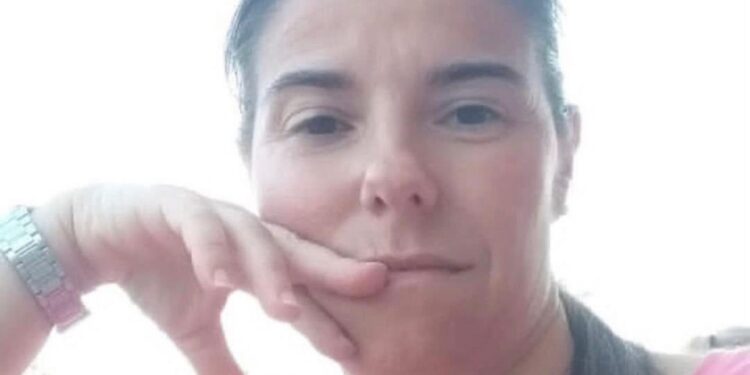 Tragedia di Solanas, ennesimo femminicidio e Sardegna sotto choc: Michela lascia una figlia 15enne e il piccolo di 18 mesi avuto col suo assassino
