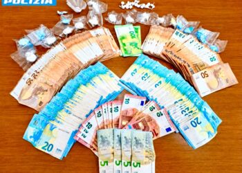 Spaccio di droga, arrestate 2 persone a Elmas: sequestrati cocaina, eroina e 16 mila euro