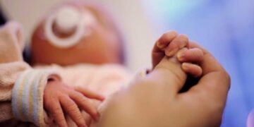 Sanità, crisi Neonatologia al Santissima Trinità: “Annunci sui social per cercare pediatri”