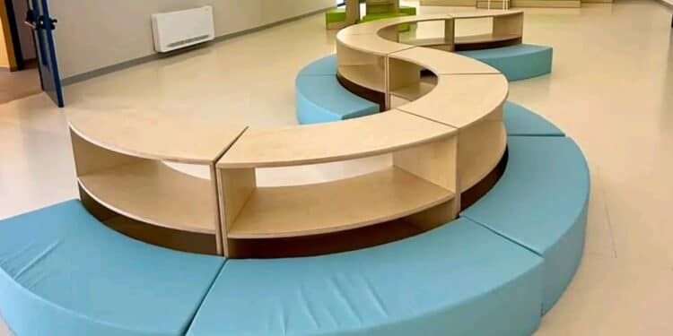 Pirri, riapre la scuola dell’infanzia “Caduti della Grande Guerra”: spazi rinnovati, nuovi giochi e una sala polivalente per i piccoli della Scuola civica di musica